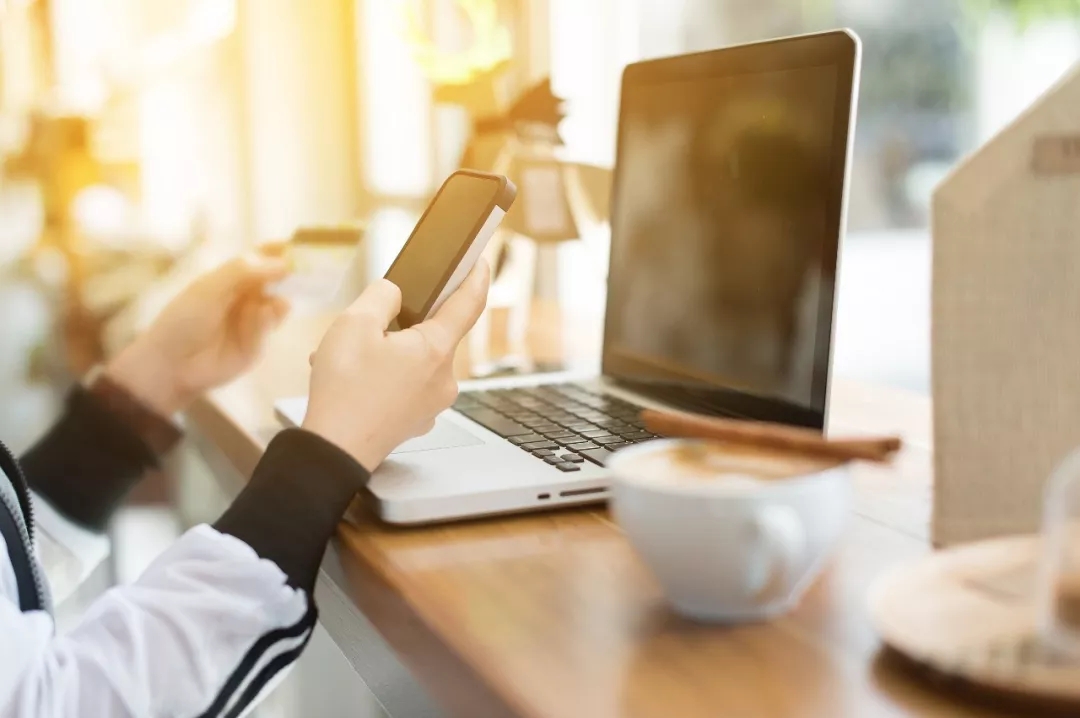 <span>后疫情时代下,支付行业将迎来哪些机遇和挑战?</span>(图3) <span>后疫情时代下,支付行业将迎来哪些机遇和挑战?</span>(图3)